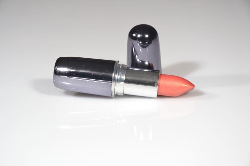 esthetique-LA CADIERE D AZUR-min_lipstick-273109